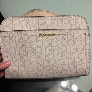 Calvin Klein crossbody purse